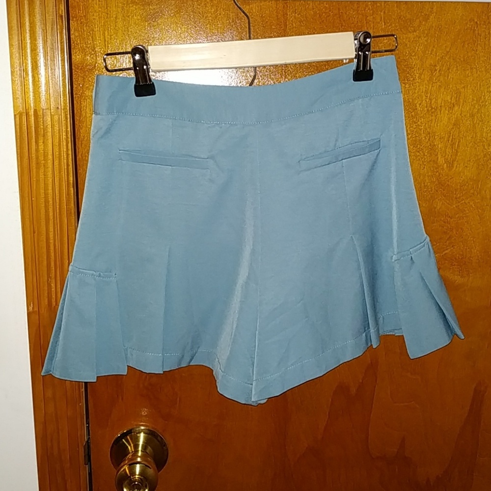 Shorts - Picture 3 of 7